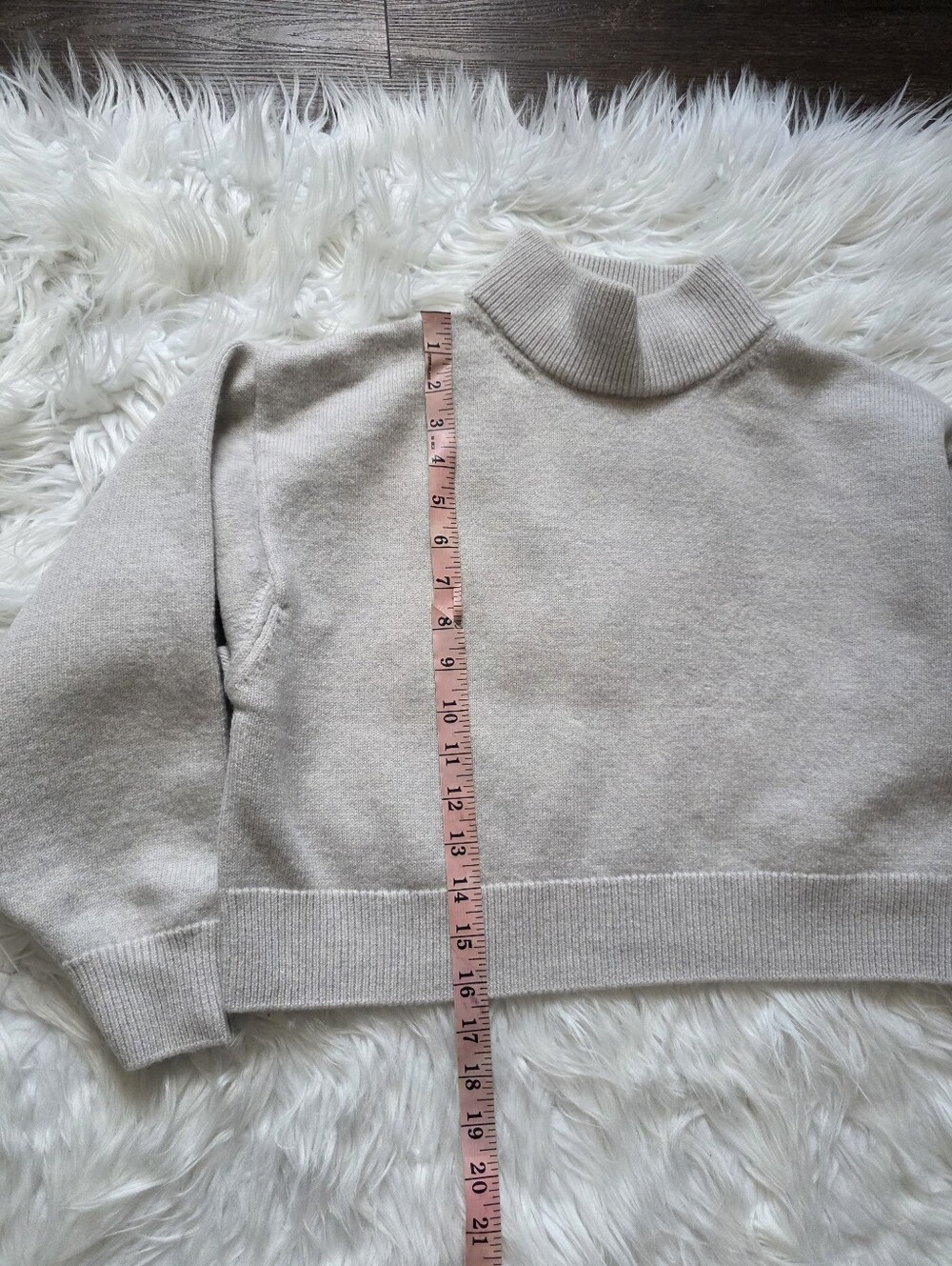 Wilfred Gray Merino Wool Cropped Turtleneck Sweater - Picture 7 of 9